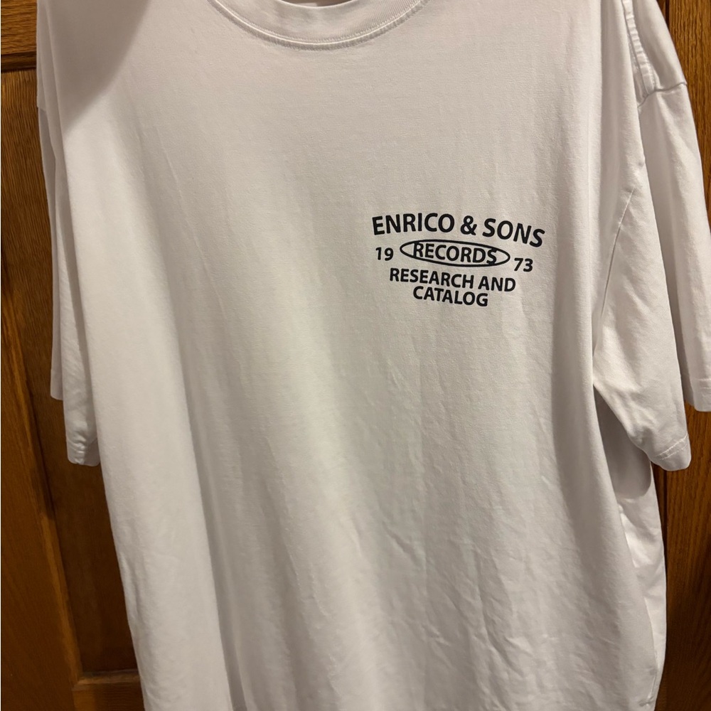 White graphic H&M Tee
